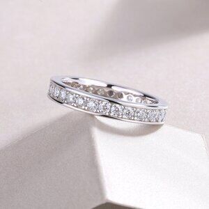Certified Moissanite Diamond S925 Silver Closed Loop Ring